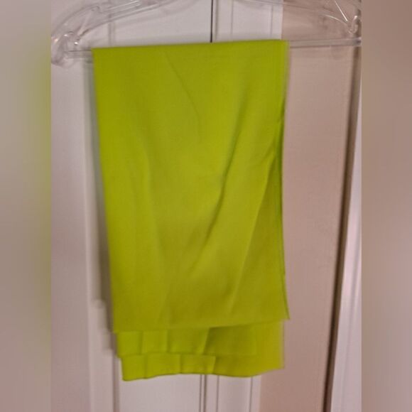 Janique Gown W1376 Size 2 Chartreuse/Ivory - Picture 3 of 8